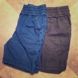 Bundle of 2 Boys shorts 3T